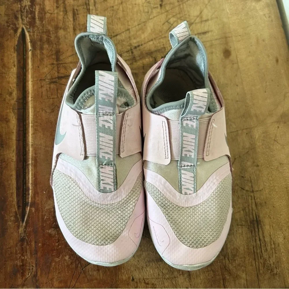 Nike flex runner shoes, girls 12.5C, pink & white, see pix for blemishes